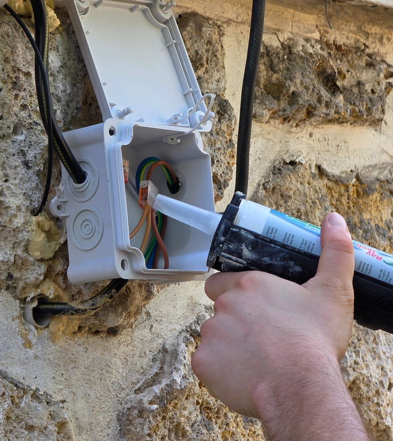 Raytech Magic Gel vs Wonder Gel : le test IP68