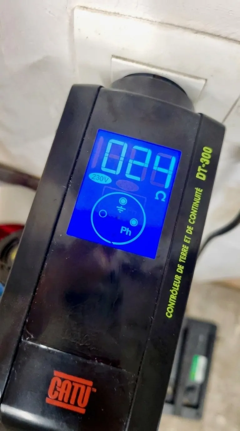 Catu DT-300 : avis sur le testeur de terre sans piquet