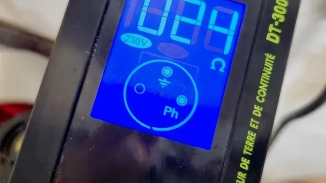 Catu DT-300 : avis sur le testeur de terre sans piquet