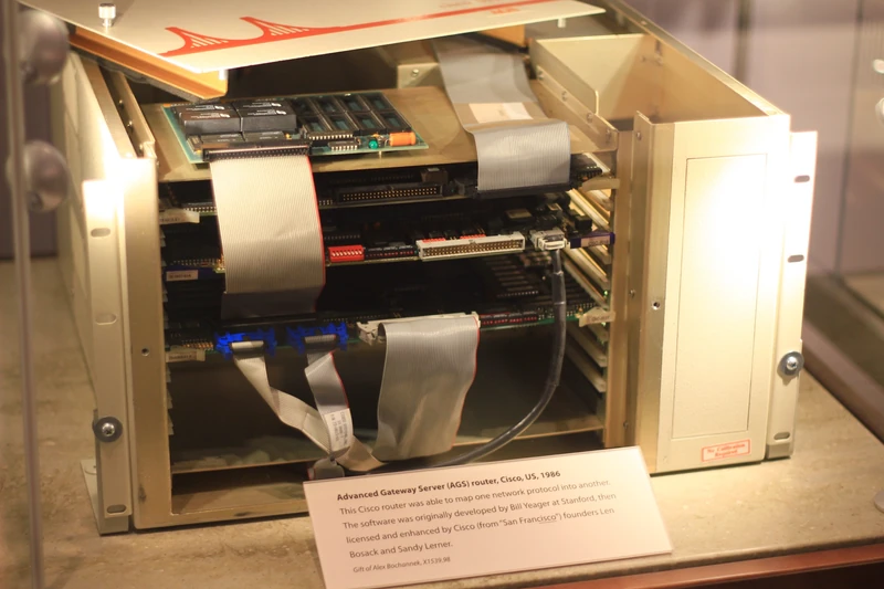 Cisco : histoire de la marque qui équipe Internet