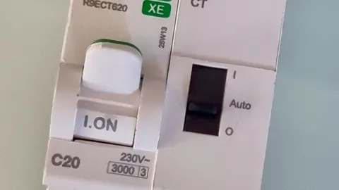 Pourquoi le contacteur eau chaude reste essentiel en 2026