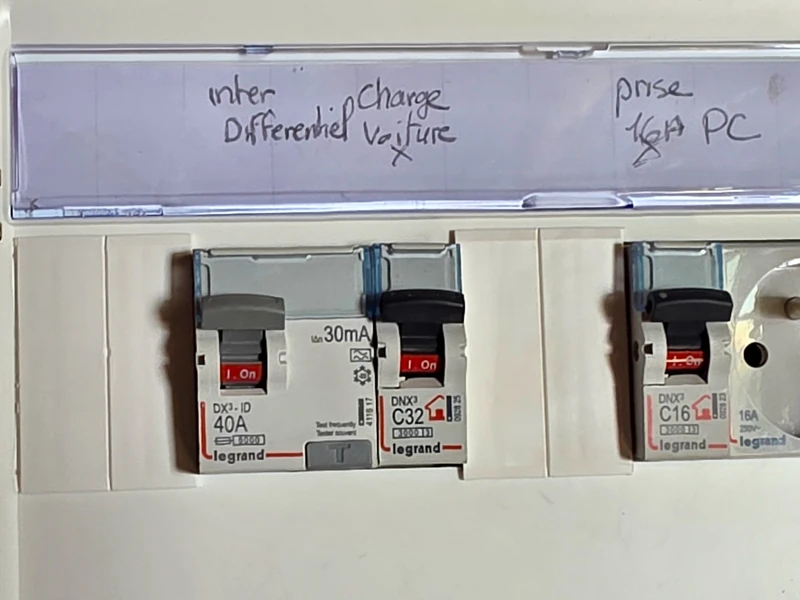 Délesteur borne de recharge fonctionnement