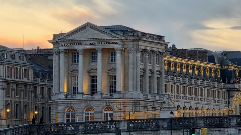 Électricité à Versailles : du château à la ville