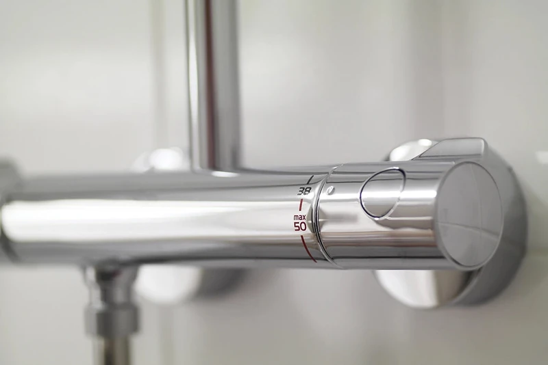 Mitigeur thermostatique : eau trop chaude ou trop froide