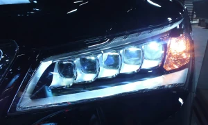 Voiture éclairage LED ou xénon : comparatif 2026