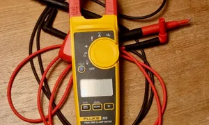 Fluke : histoire du spécialiste du multimètre