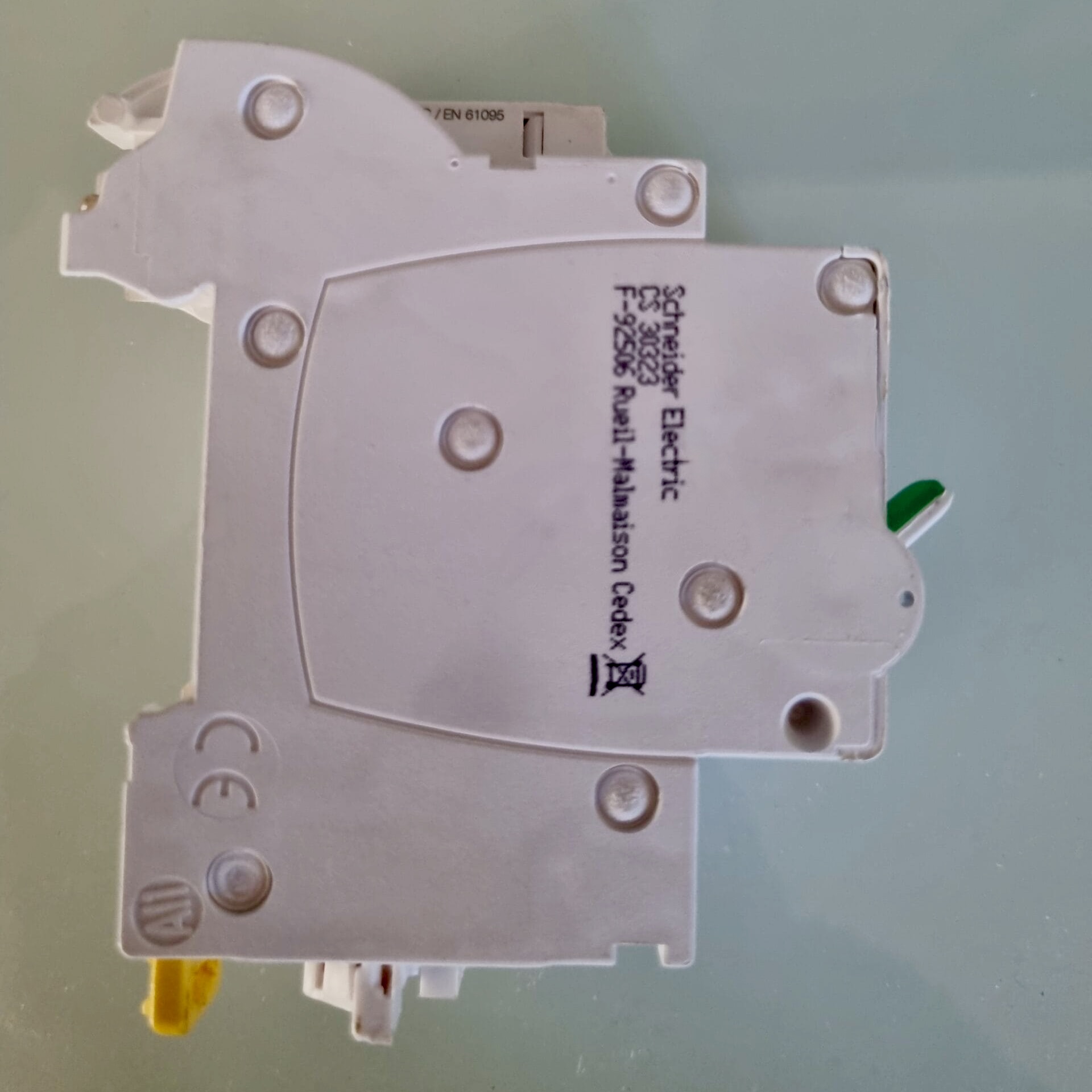 Contacteur jour/nuit Schneider Resi9 20 A — pilotage automatique des heures creuses