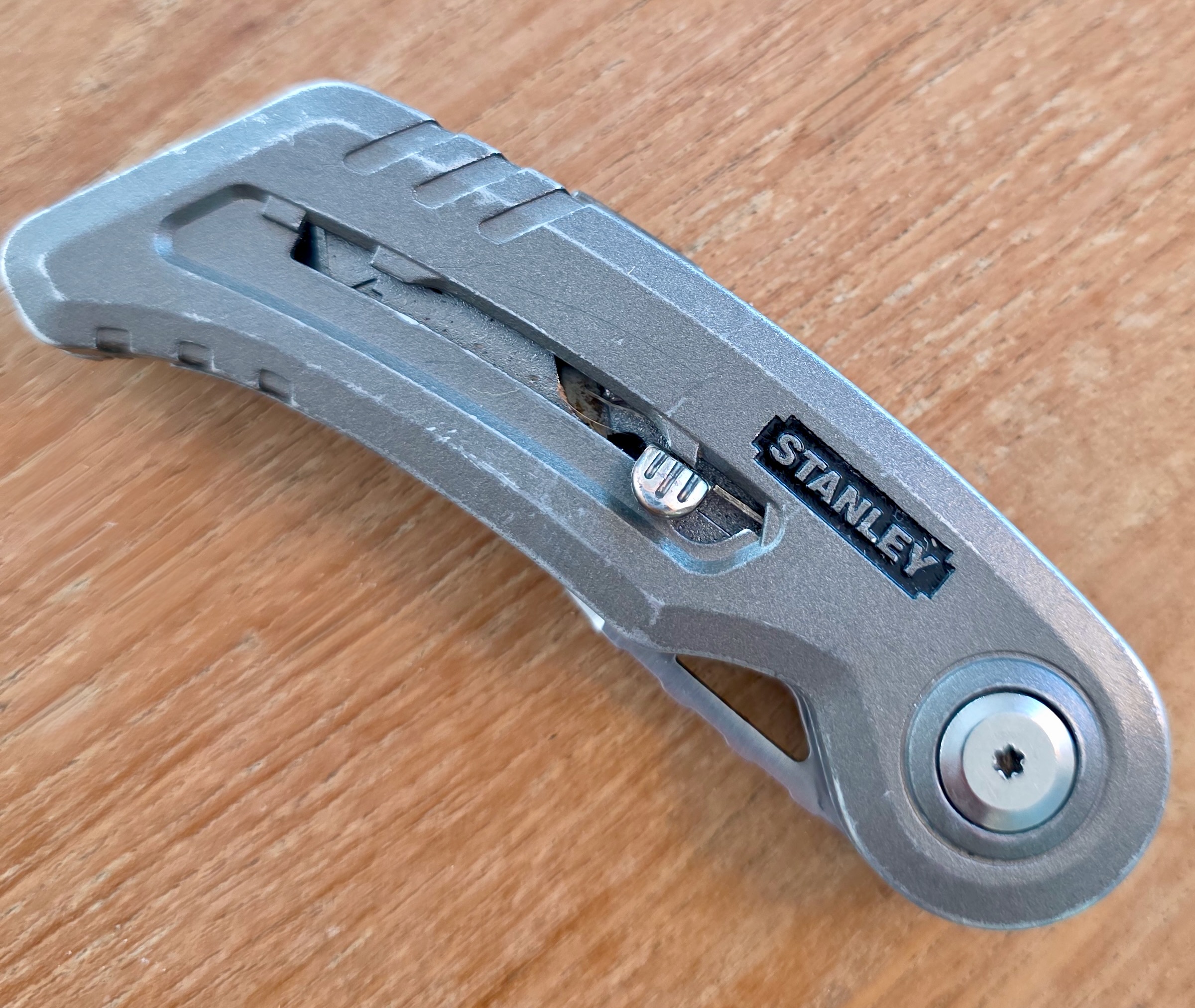 Couteau Stanley Quicksport vu du dessus