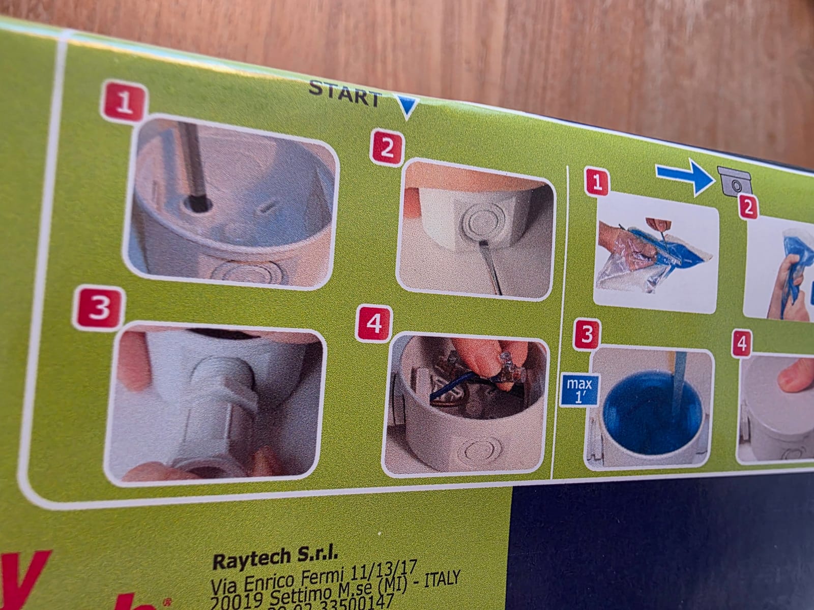 Instructions de montage imprimées au dos de la boîte Magic Box Raytech, étapes numérotées