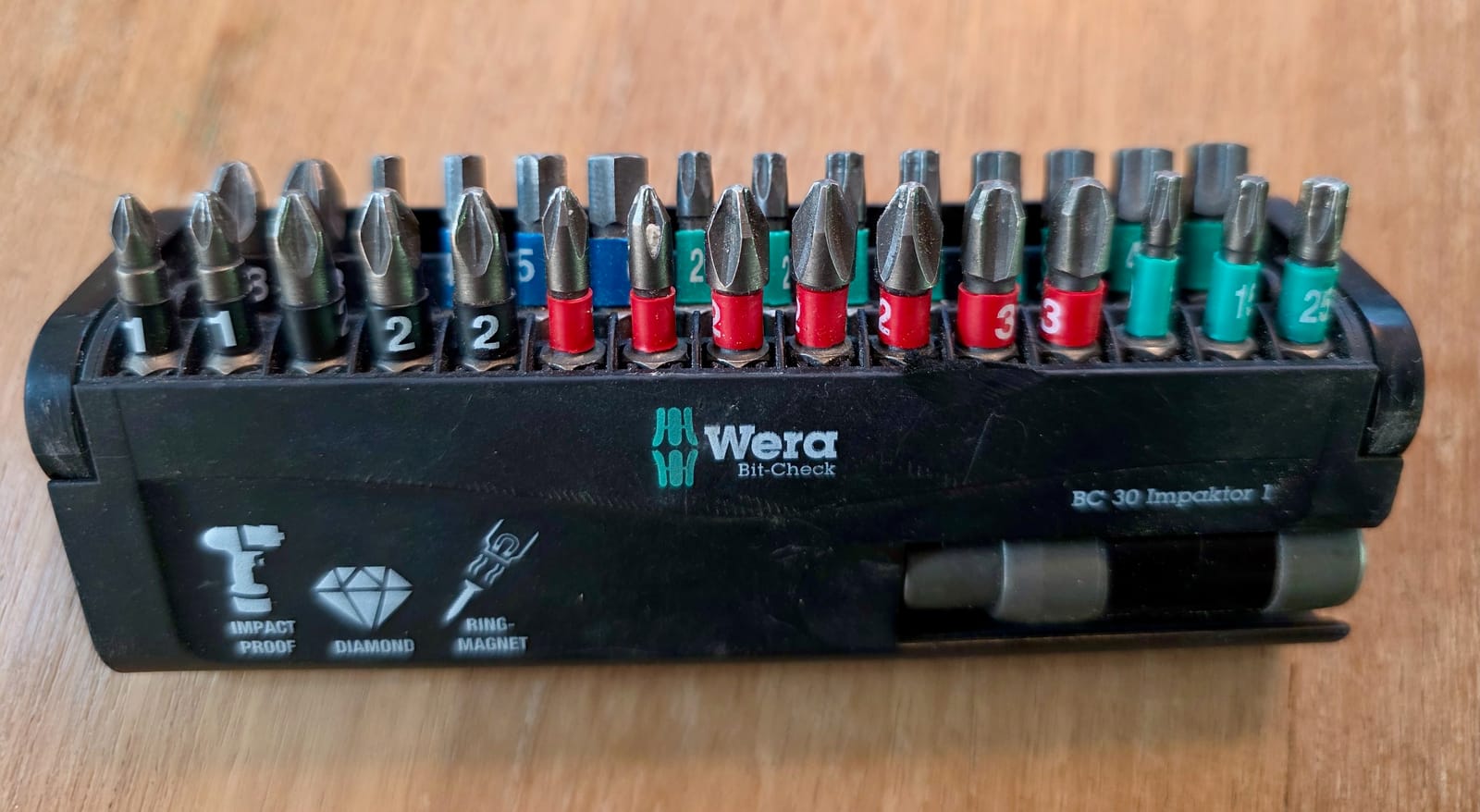 Coffret d'embouts Wera Bit-Check 30 Impaktor Diamond ouvert, embouts de vissage