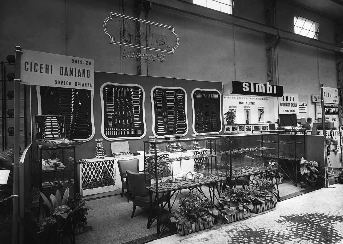 Stand Beta Utensili à la Foire de Milan dans une photographie d’archive