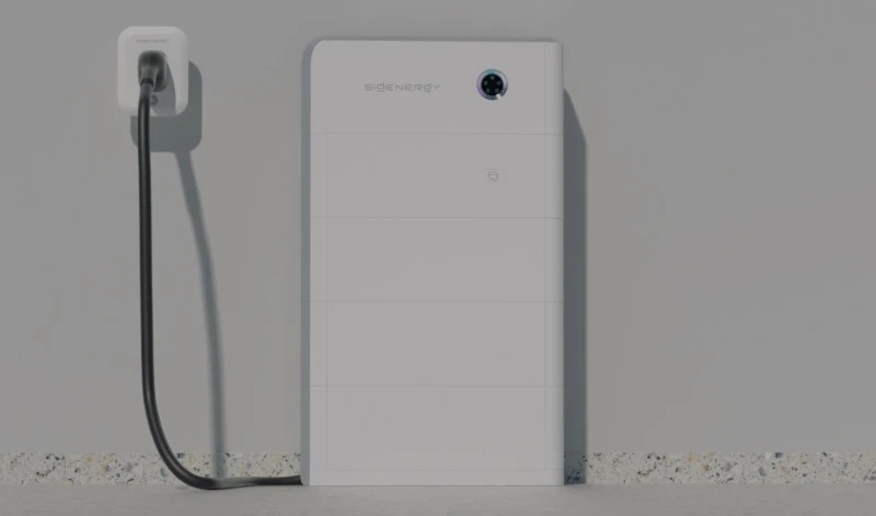 Borne de recharge bidirectionnelle Sigenergy installée à l’extérieur