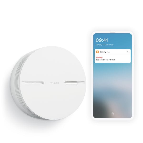 Détecteur de fumée connecté Netatmo avec notification d’alerte sur smartphone