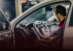 Interface de diagnostic électronique automobile sur un ordinateur d'atelier