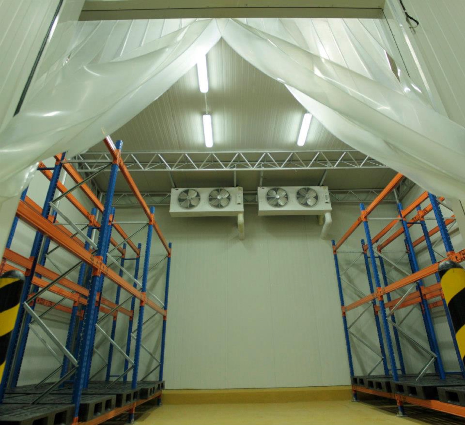 Porte d’une chambre froide à usage non alimentaire