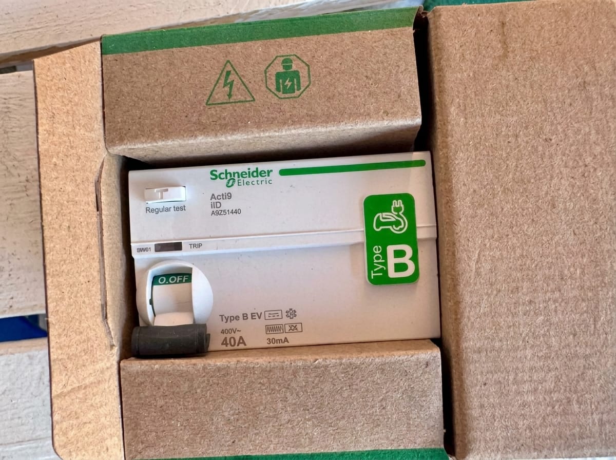 Interrupteur différentiel Type B EV Schneider Electric pour circuit de recharge