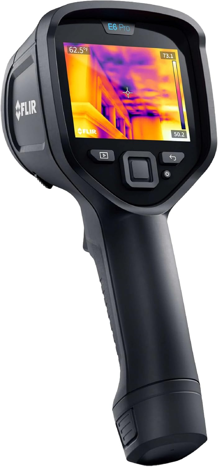 Caméra thermique FLIR E6 Pro avec son écran affichant une image thermique