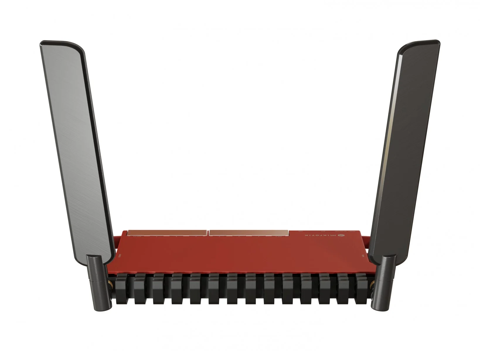 Routeur MikroTik rouge avec deux grandes antennes noires, vu de trois-quarts arrière.