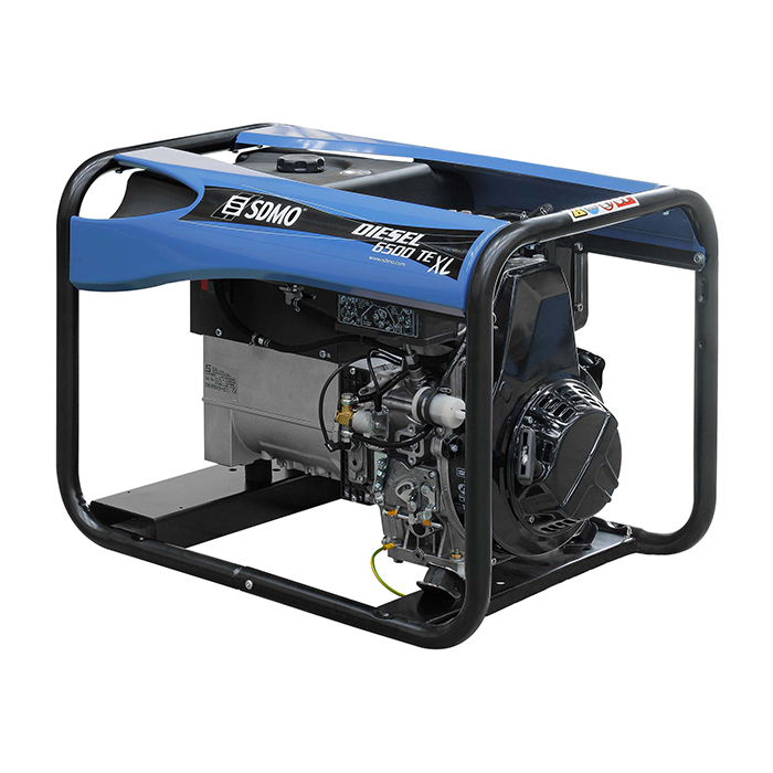 Groupe électrogène diesel SDMO 6500 TE XL vu de côté, moteur thermique au centre du châssis