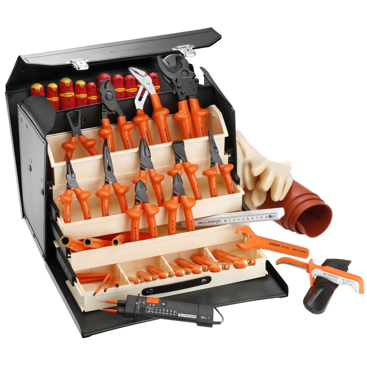 Valise Facom 2184C.VSE ouverte avec tournevis, pinces, outils de coupe, douilles, VAT, tapis et gants