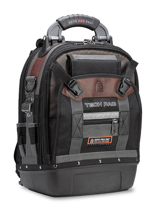 Sac à dos d’outillage Veto Pro Pac Tech Pac posé debout sur sa base rigide