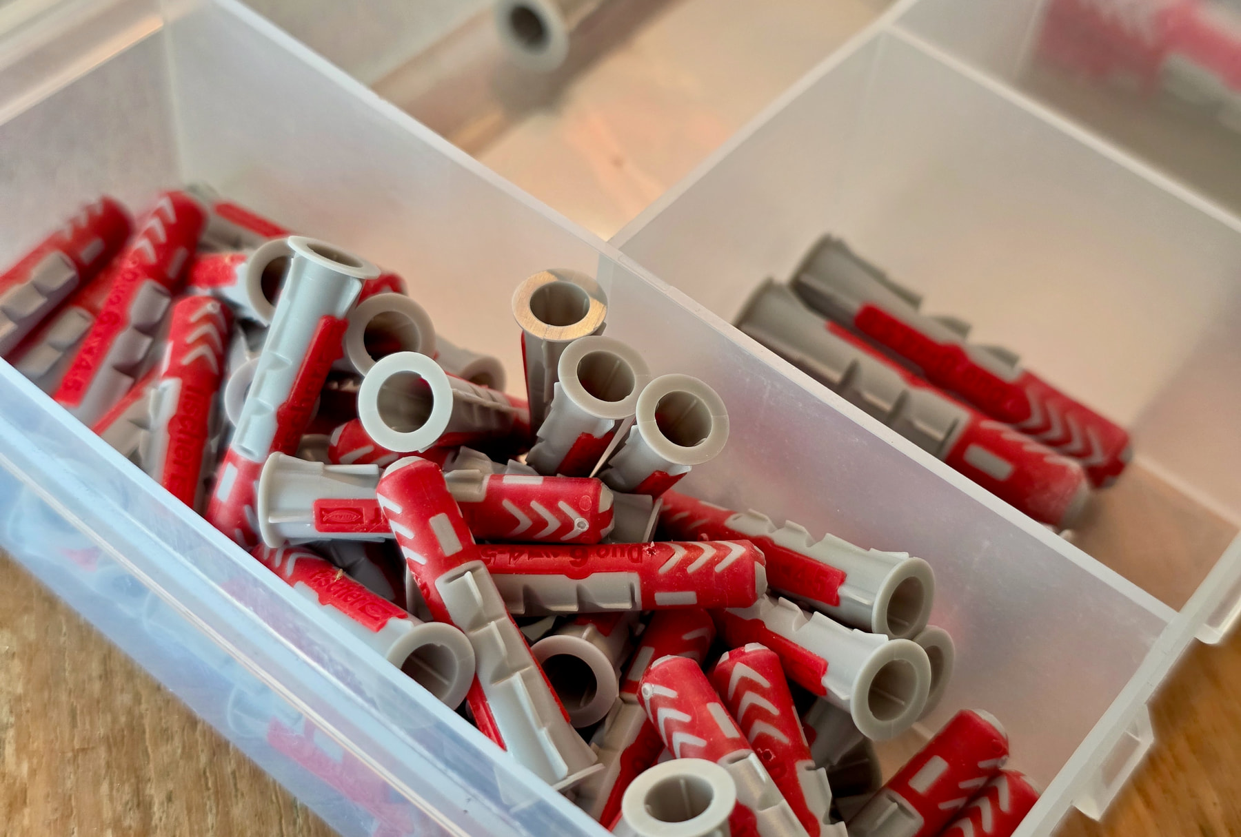 Chevilles Fischer DuoPower 6 mm utilisées pour les fixations
